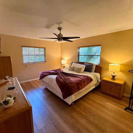 4 Bedroom Clearwater Vacation Home With Amazing Backyard Exterior photo