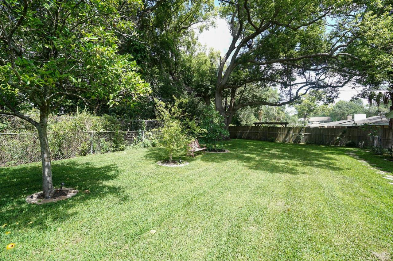 4 Bedroom Clearwater Vacation Home With Amazing Backyard Exterior photo