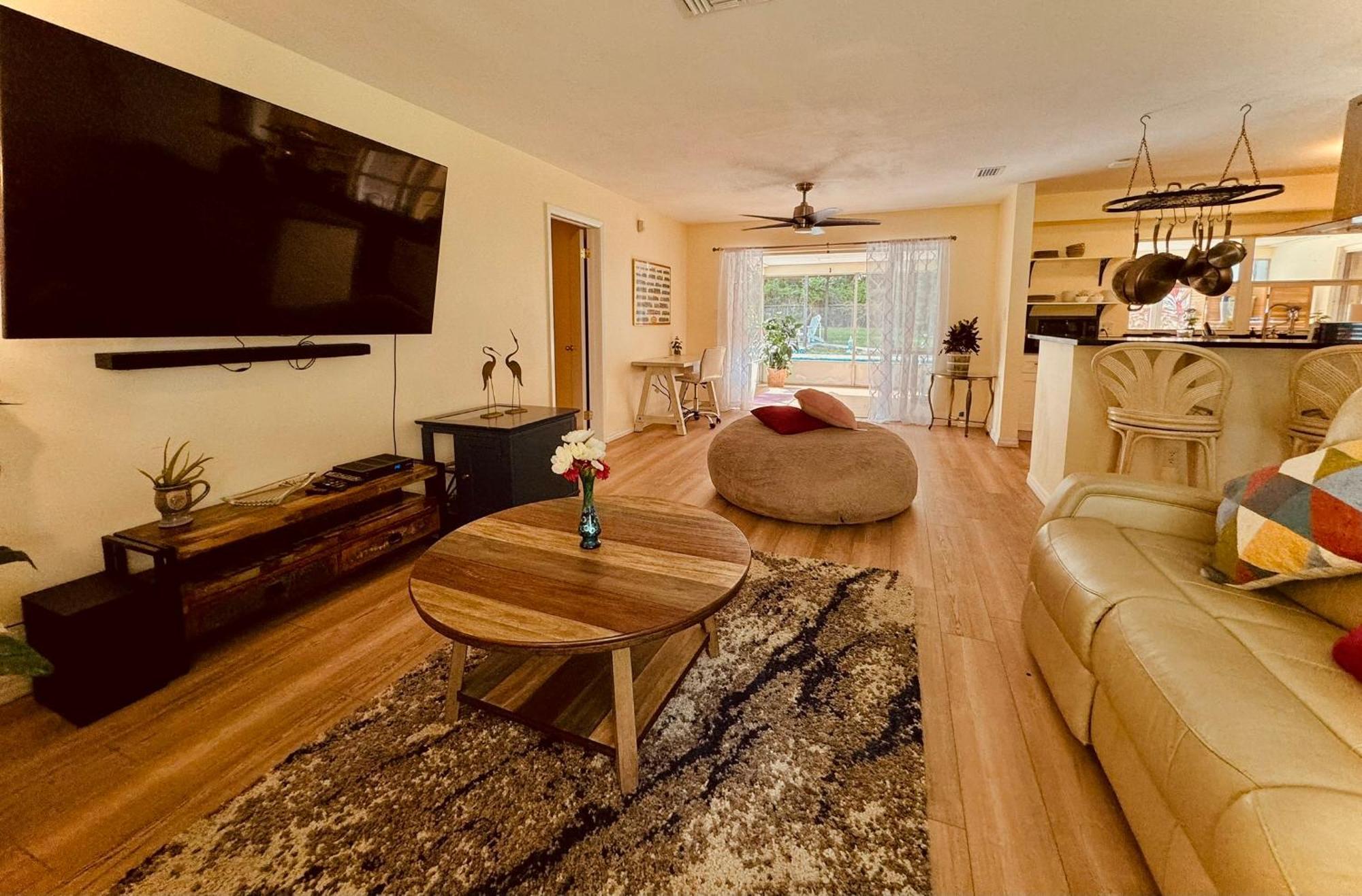 4 Bedroom Clearwater Vacation Home With Amazing Backyard Exterior photo
